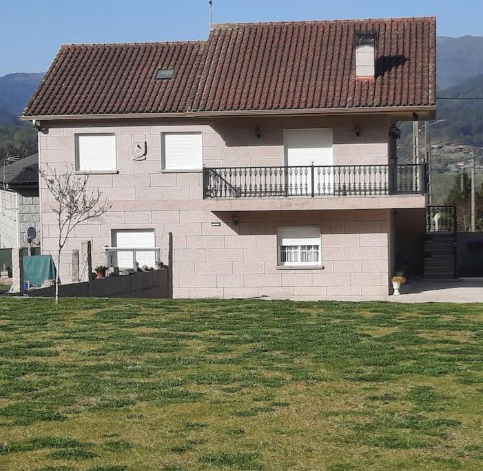 Fogar Dos Petellos, Mondariz. Exterior photo